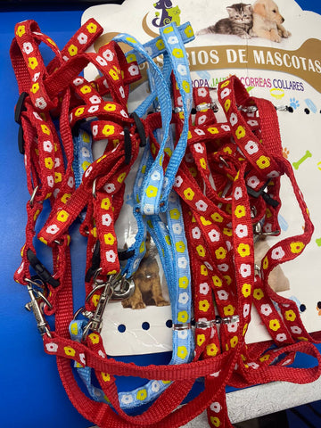 PECHERA PARA MASCOTA FLORECITAS PECHERA PARA MASCOTA FLORECITAS